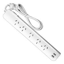 PROLONGADOR MULTIPLE 5 TOMAS 2USB BLANCO 1,5MTS INTECK